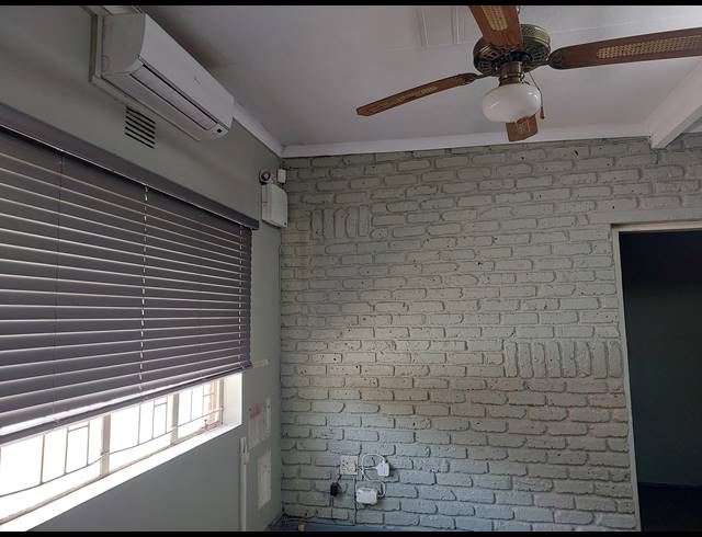 82M² OFFICE TO LET IN MEYERTON CENTRAL